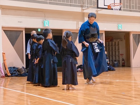 02 (3)