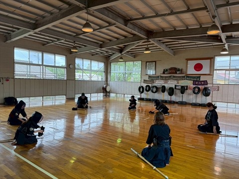 02 (3)