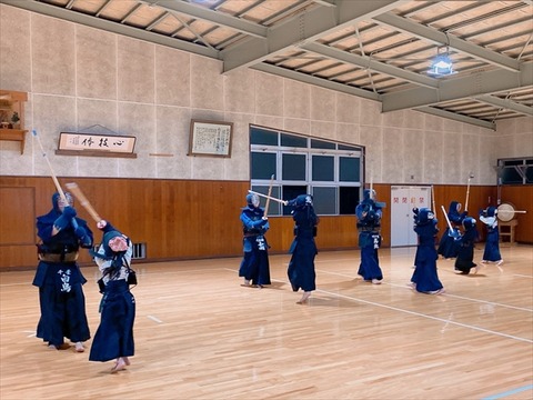 02 (1)