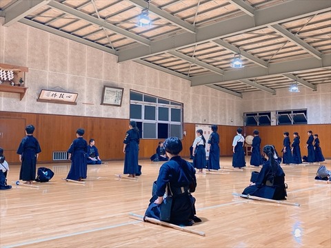06 (3)