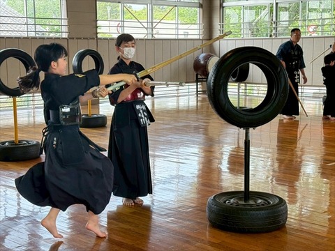 01 (2)