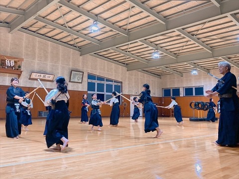 05 (22)