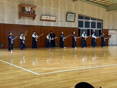 02 (3)