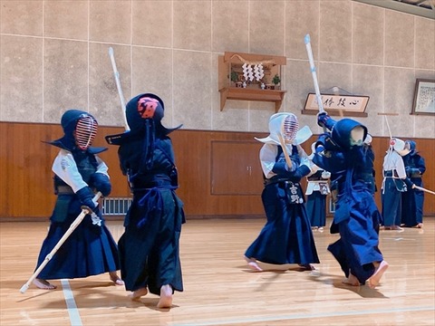 02 (3)