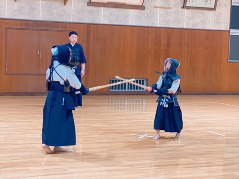 02 (3)