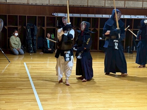 03 (4)