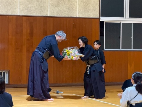 06 (4)