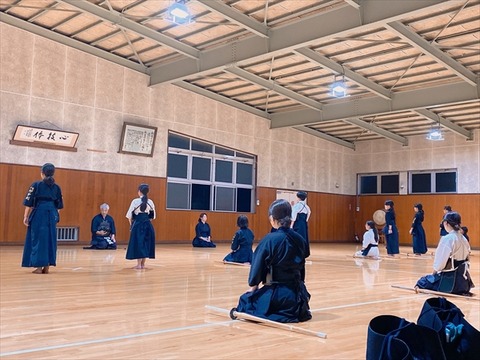 06 (3)