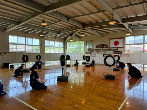 02 (1)