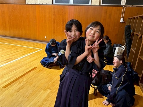 05 (9)