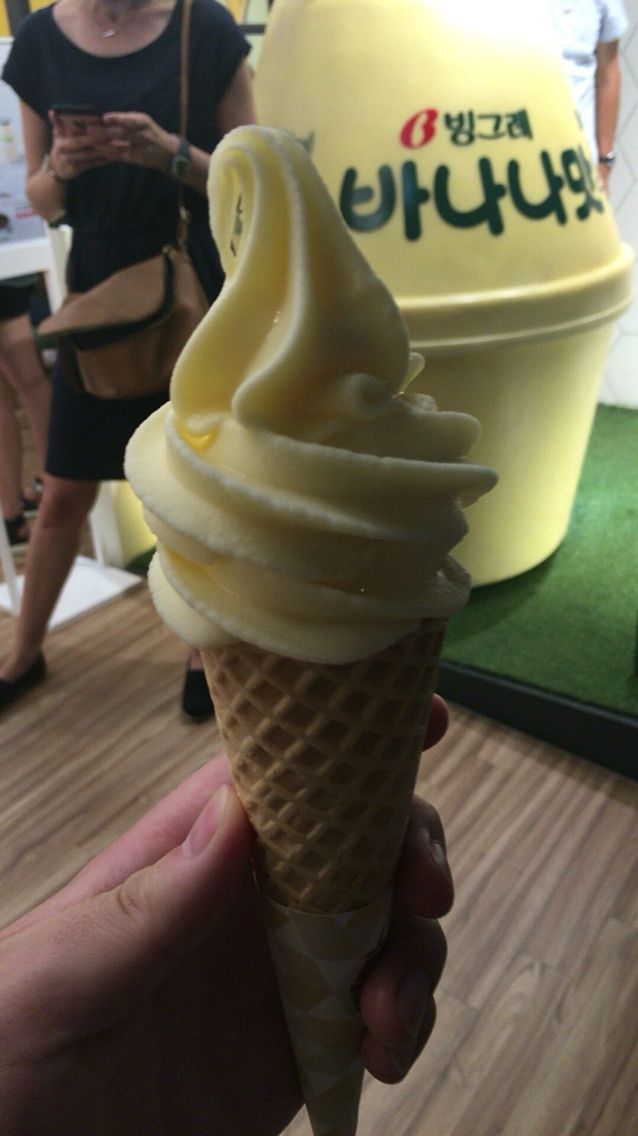 東大門 バナナウユのカフェでバナナソフトクリーム Yellow Cafe 韓国 グルメハンティング 東大門 バナナウユのカフェでバナナソフトクリーム Yellow Cafe 韓国 グルメハンティング