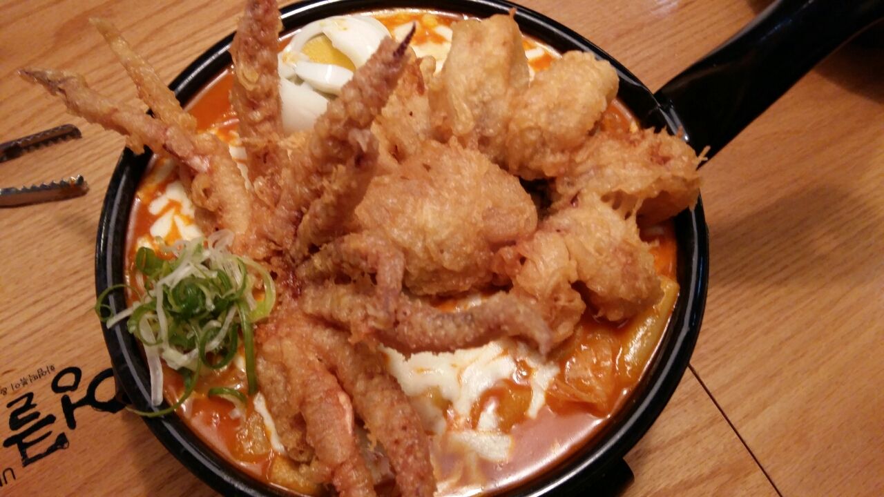 新村 ナニコレ珍百景か イカの花咲く トッポギ鍋 Uncles 韓国 グルメハンティング