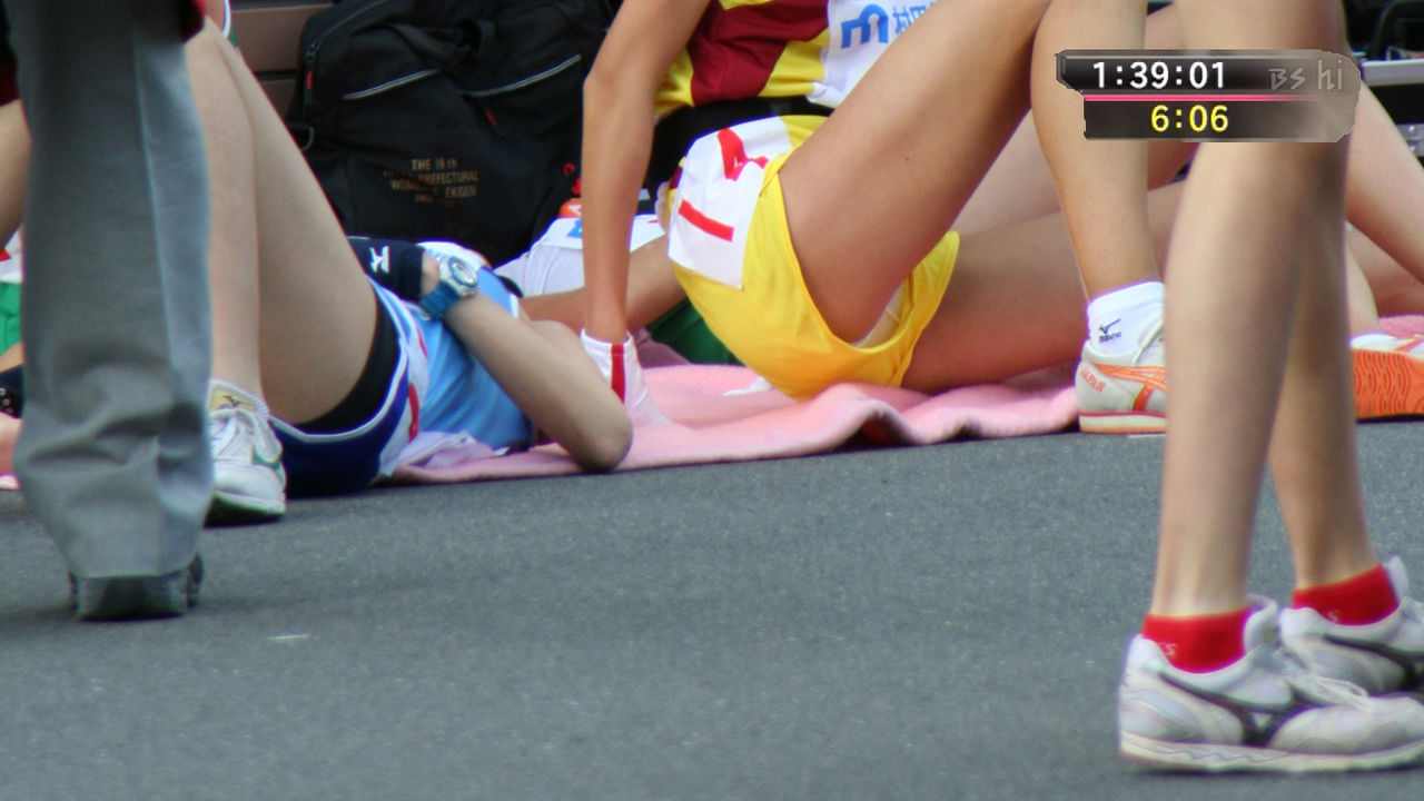 駅伝 パンチラ 駅伝中継でjkの生足とパンチラwww : エロキャプちゃんねる