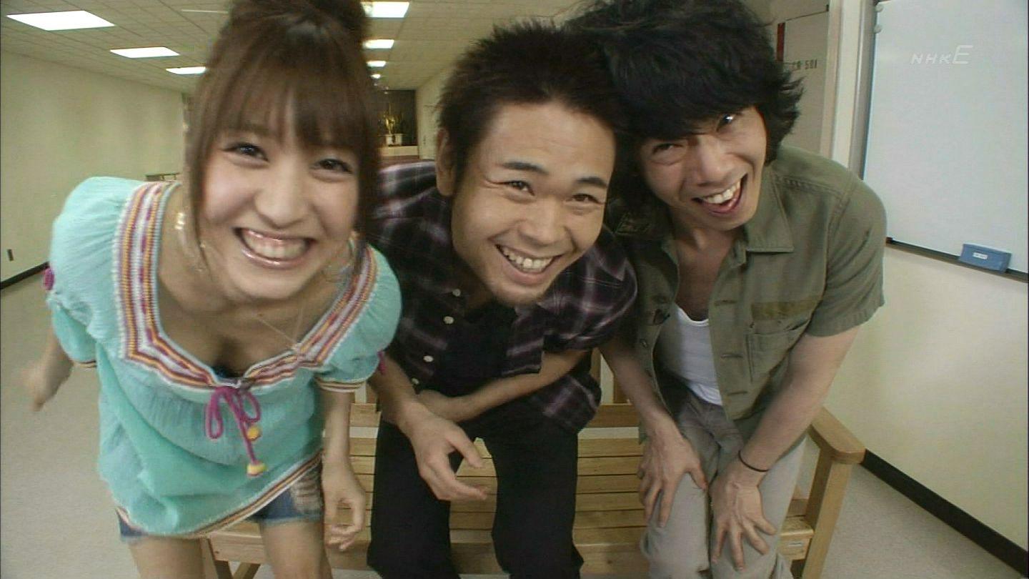すいえんさー　エロ TVで大島麻衣がブラとおっぱいの谷間を見せつけるwww : エロキャプちゃんねる