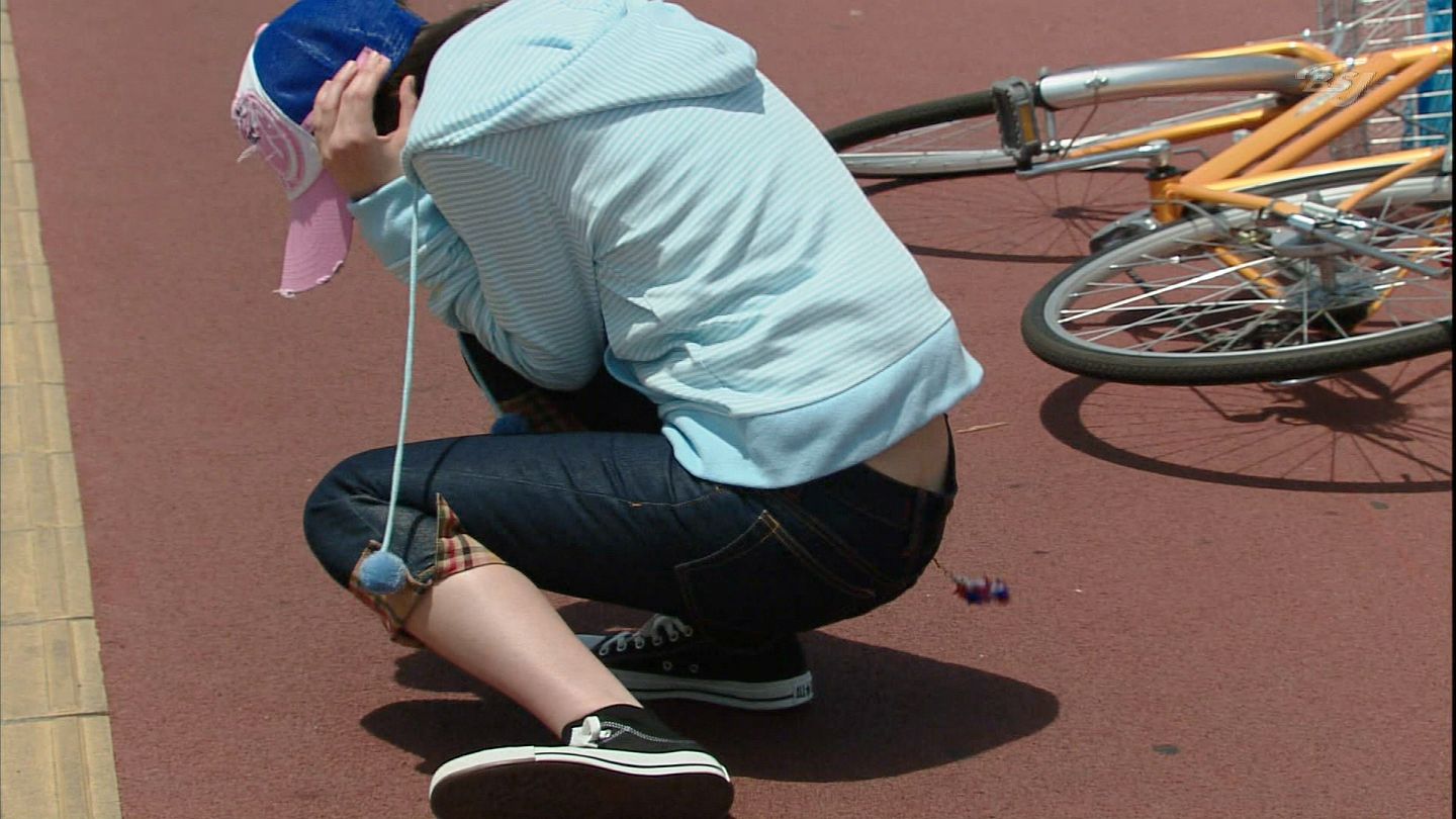 ドラマで南沢奈央がピタパンで尻のワレメを晒すwww エロキャプちゃんねる