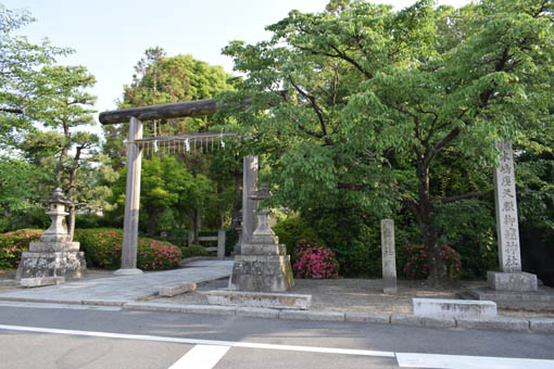 木嶋坐天照御魂神社（このしまにますあまてるみたまじんじゃ＝蚕