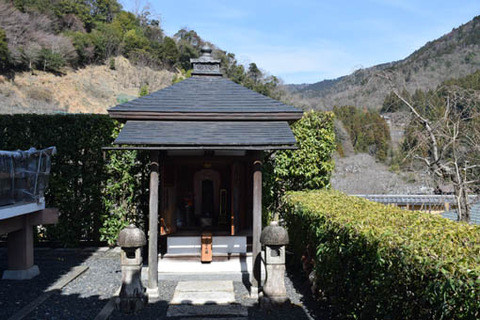 養福寺-薬師堂