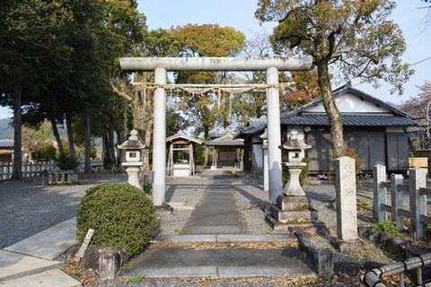 兒神社-鳥居