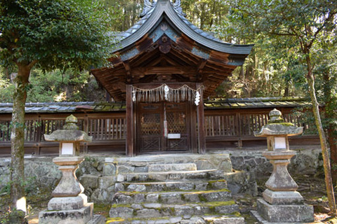 白山神社-本殿-1