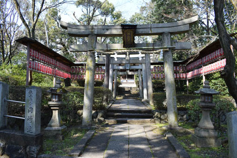 勝山稲荷神社-鳥居