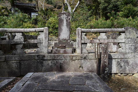 伊藤仁斎の墓
