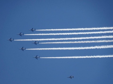 ブルーインパルス