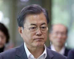 韓国“反日不況”で独り負け 「韓国企業の大量“格下げ”」