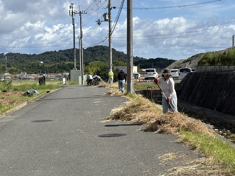 8A162B4D-F43A-452D-BB28-549D37C3B5DF