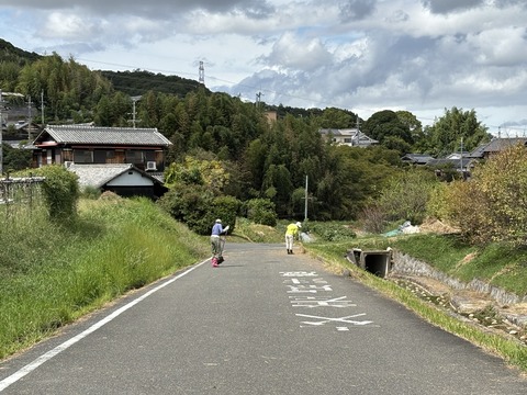 7C58D33A-3250-41B1-B010-08DC8319C8B6