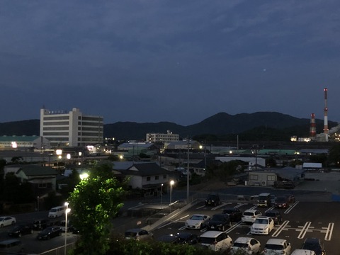 57A0AED4-2817-4FAC-83D4-35F106A0E7A1