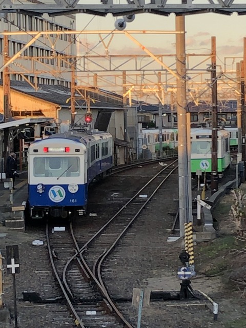 62B3170D-BD7A-45F6-A0C6-2ED7559BC69F