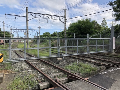 78153016-3C95-4BB0-A1FF-5C127028B69F