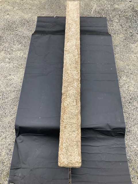 ベトナム_縁石_全面ノミギリ_サビ_120_150_1800_01