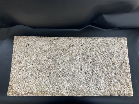 ベトナム_敷石_300_600_サビ02