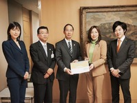 ����ͽ��