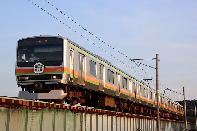 八高線231系45編成 川越線開業80周年 ヘッドマーク付き 写メ鉄 八高線231系45編成 川越線開業80周年 ヘッドマーク付き 写メ鉄
