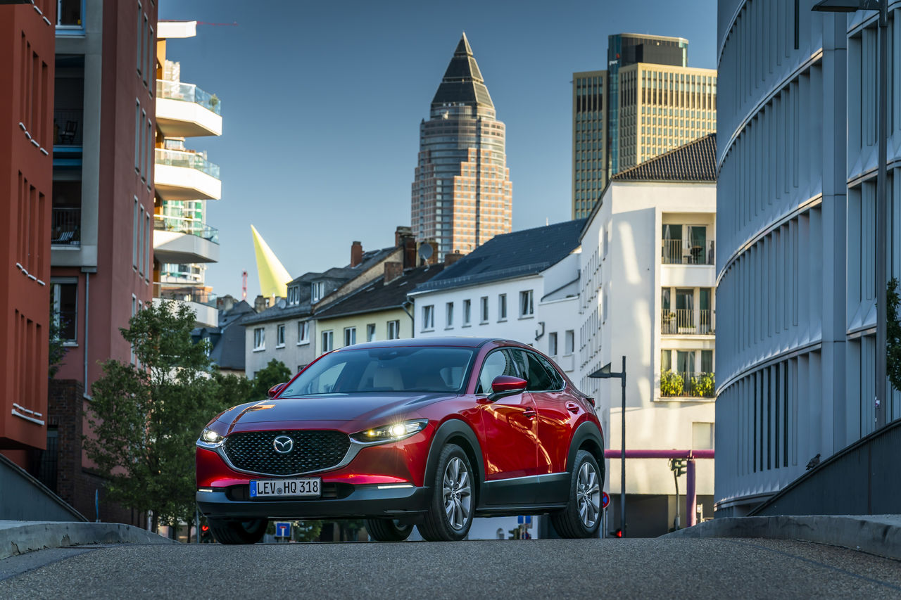 マツダの新世代suv Cx 30 を360度見学する ソウルレッドクリスタル編 K Blog マツダの新世代suv Cx 30 を360度見学する ソウルレッドクリスタル編 K Blog