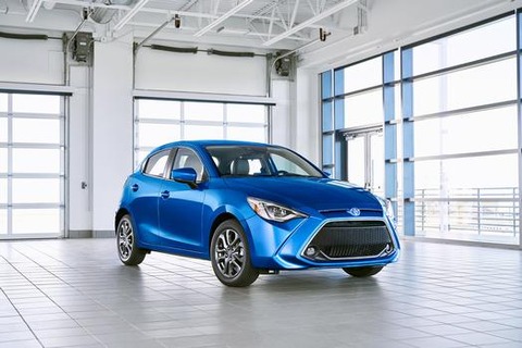 2020_Yaris_Hatchback_001_