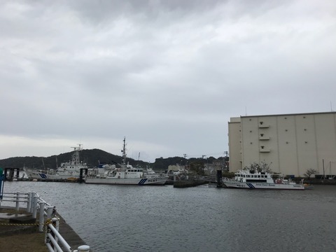 2017-11-18-12-43-40