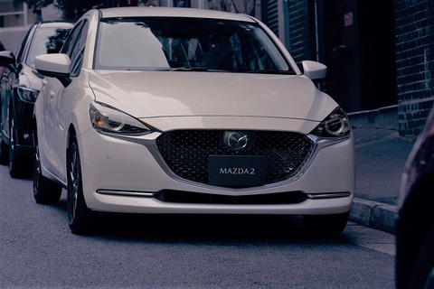 Mazda2 日本仕様 のフロントグリルとカメラについて K Blog