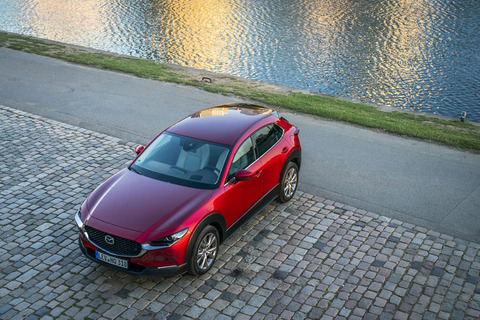 MazdaCX301