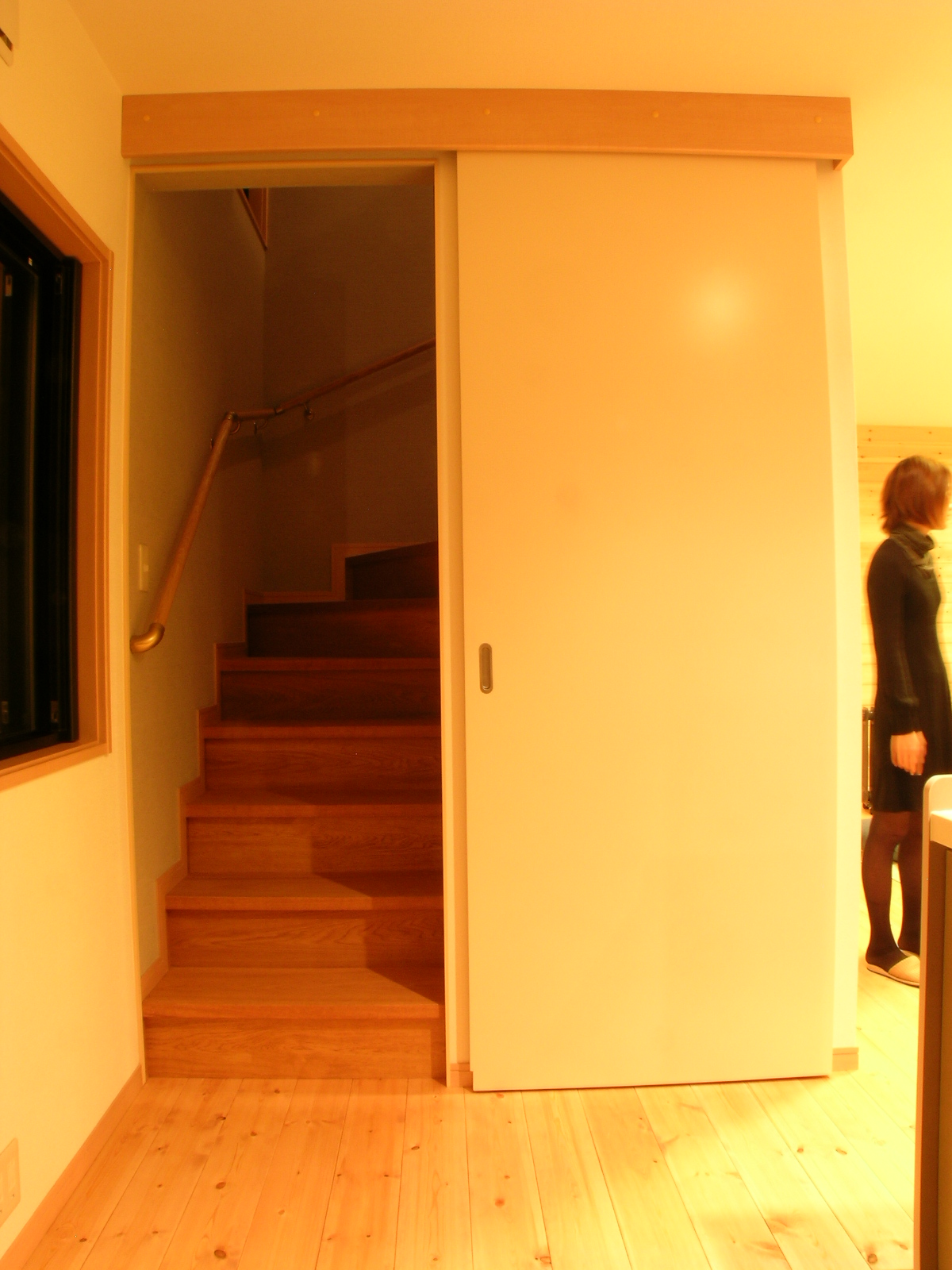 リビング階段に引戸 株式会社江上組のブログ