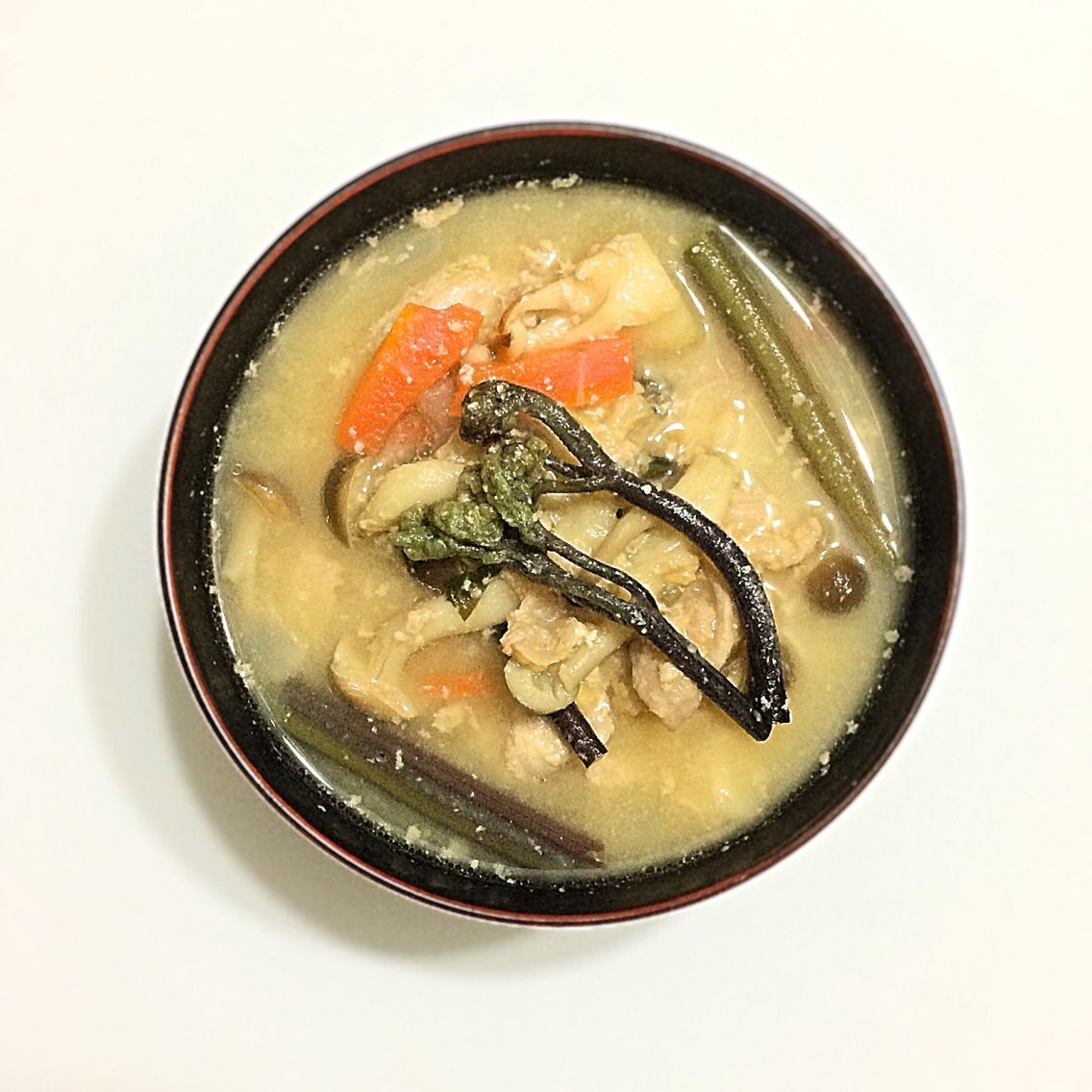 山菜を味噌汁に わらび入りの豚汁 味噌汁をつくろう 毎日の料理 食事 片付けが楽しくなる近道