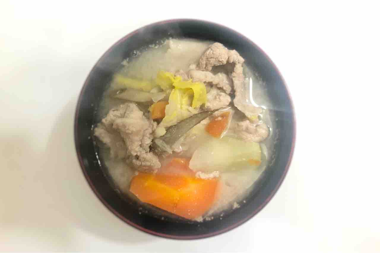 味噌汁ざっくりレシピ 白味噌仕立ての豚汁 味噌汁をつくろう 毎日の料理 食事 片付けが楽しくなる近道 味噌汁ざっくりレシピ 白味噌仕立ての豚汁 味噌汁をつくろう 毎日の料理 食事 片付けが楽しくなる近道