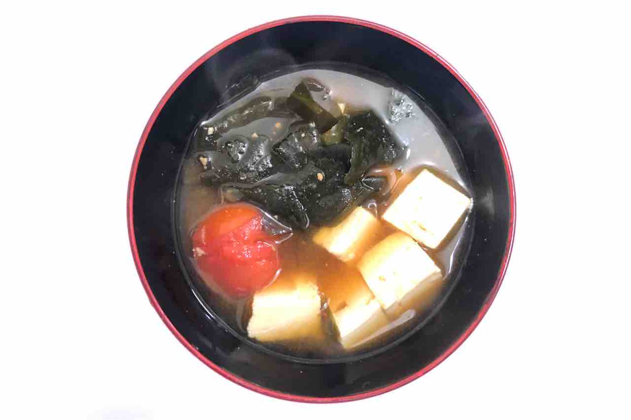 味噌汁ざっくりレシピ 初心者さんにもオススメ 色味がかわいい3色味噌汁 味噌汁をつくろう 毎日の料理 食事 片付けが楽しくなる近道 味噌汁ざっくりレシピ 初心者さんにもオススメ 色味がかわいい3色味噌汁 味噌汁をつくろう 毎日の料理 食事 片付けが楽しくなる近道