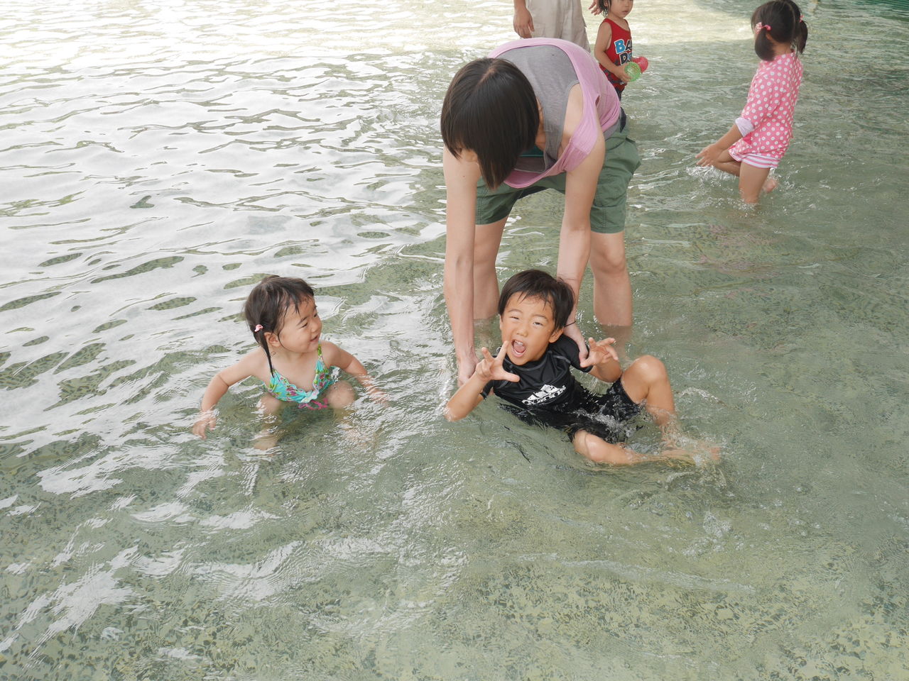 初 水遊び あっきーblog