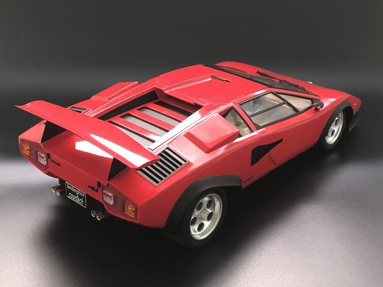 ランボルギーニ　カウンタック LP500 童友社　ジャンク品 ランボルギーニ カウンタック LP500 童友社 ジャンク品 - メルカリ