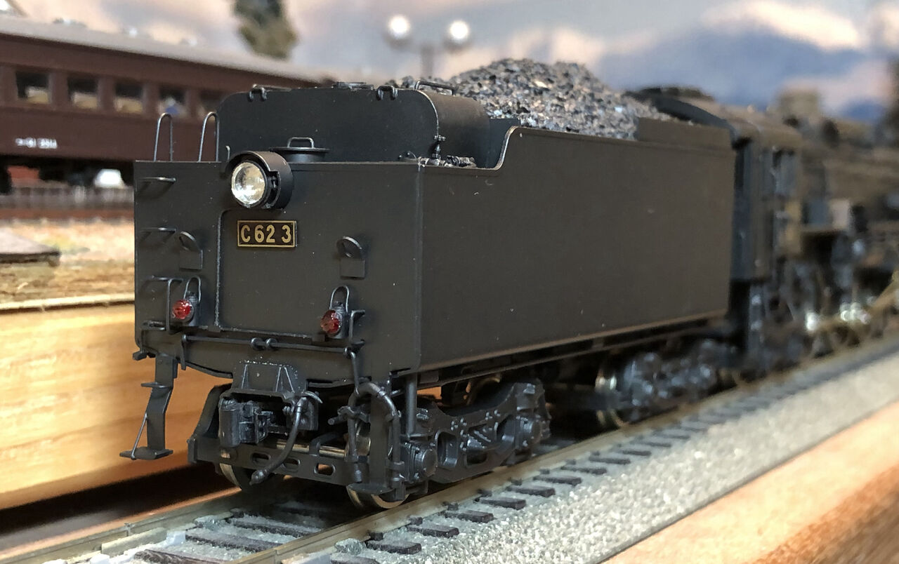 珊瑚模型 13mm D52 密閉キャブ 組み立て品 カスタムペイント