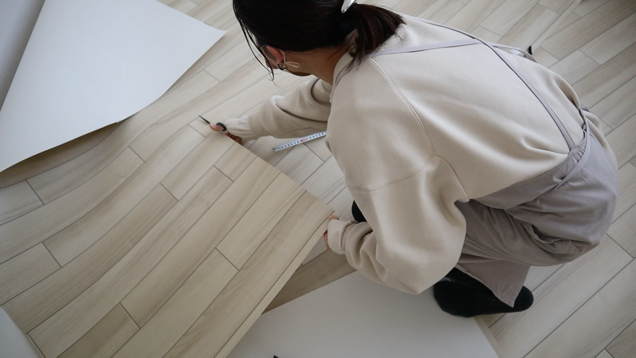 寝室DIY#3 床の張り方はまっすぐだけじゃない♩クッションフロアを斜め張りにします : えはみのDIYと暮らしブログ Powered by ...