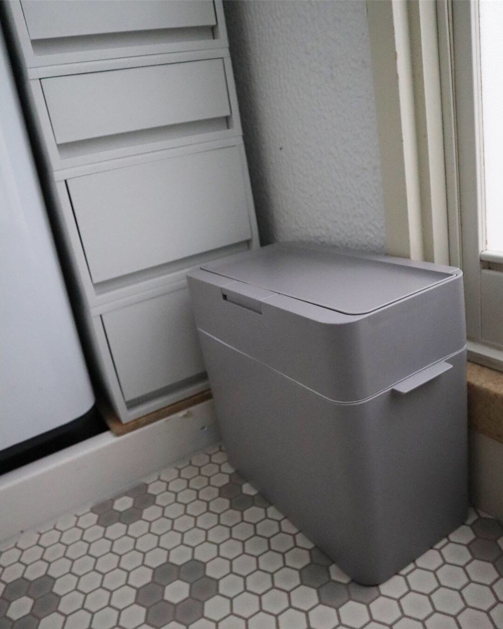 におい密閉ゴミ箱 を買いました Ehamiの賃貸diyリノベーション Diyで造るお気に入りの暮らし Powered By ライブドアブログ